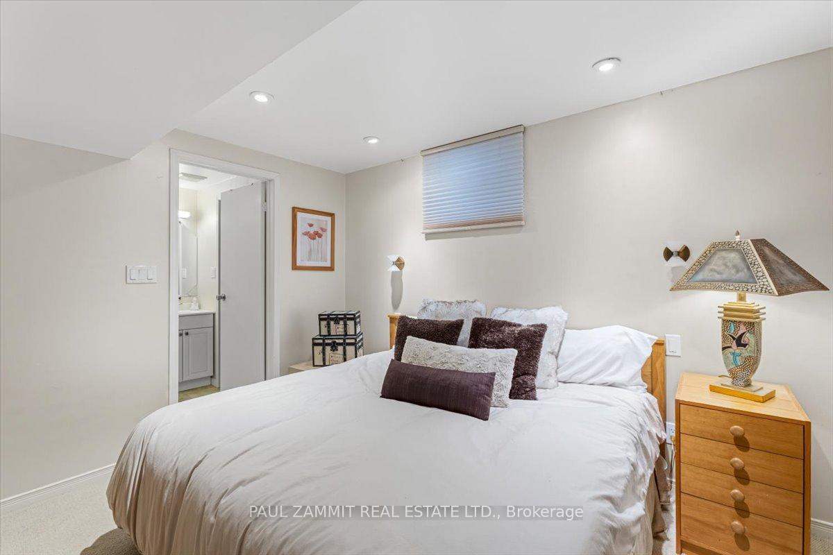 Photo 63 of 12 Kings College Road, Markham, Aileen-Willowbrook — HOMEH