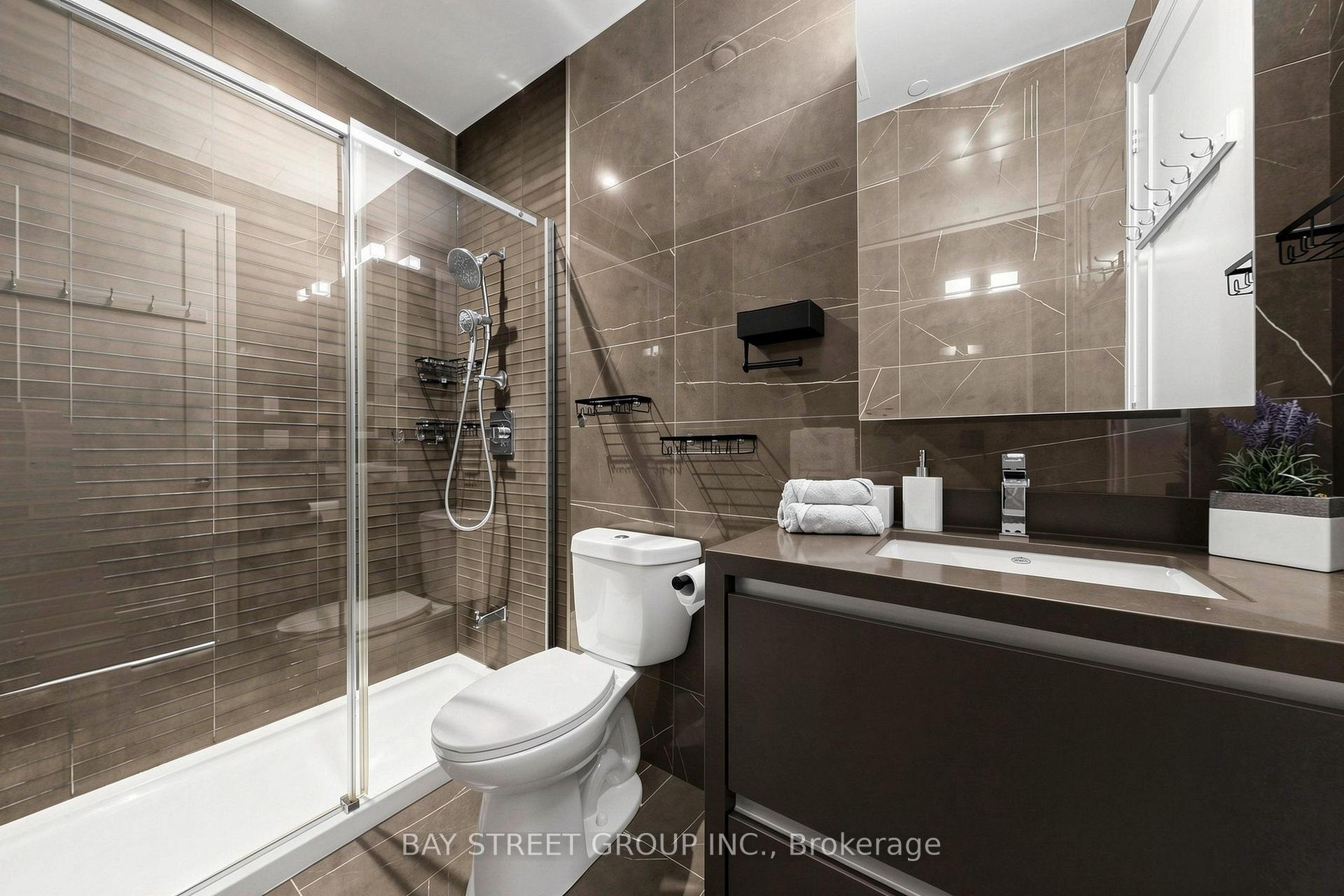 Photo 22 of Unit Ph02, 396 highway 7 Road E, Richmond Hill, Doncrest — HOMEH