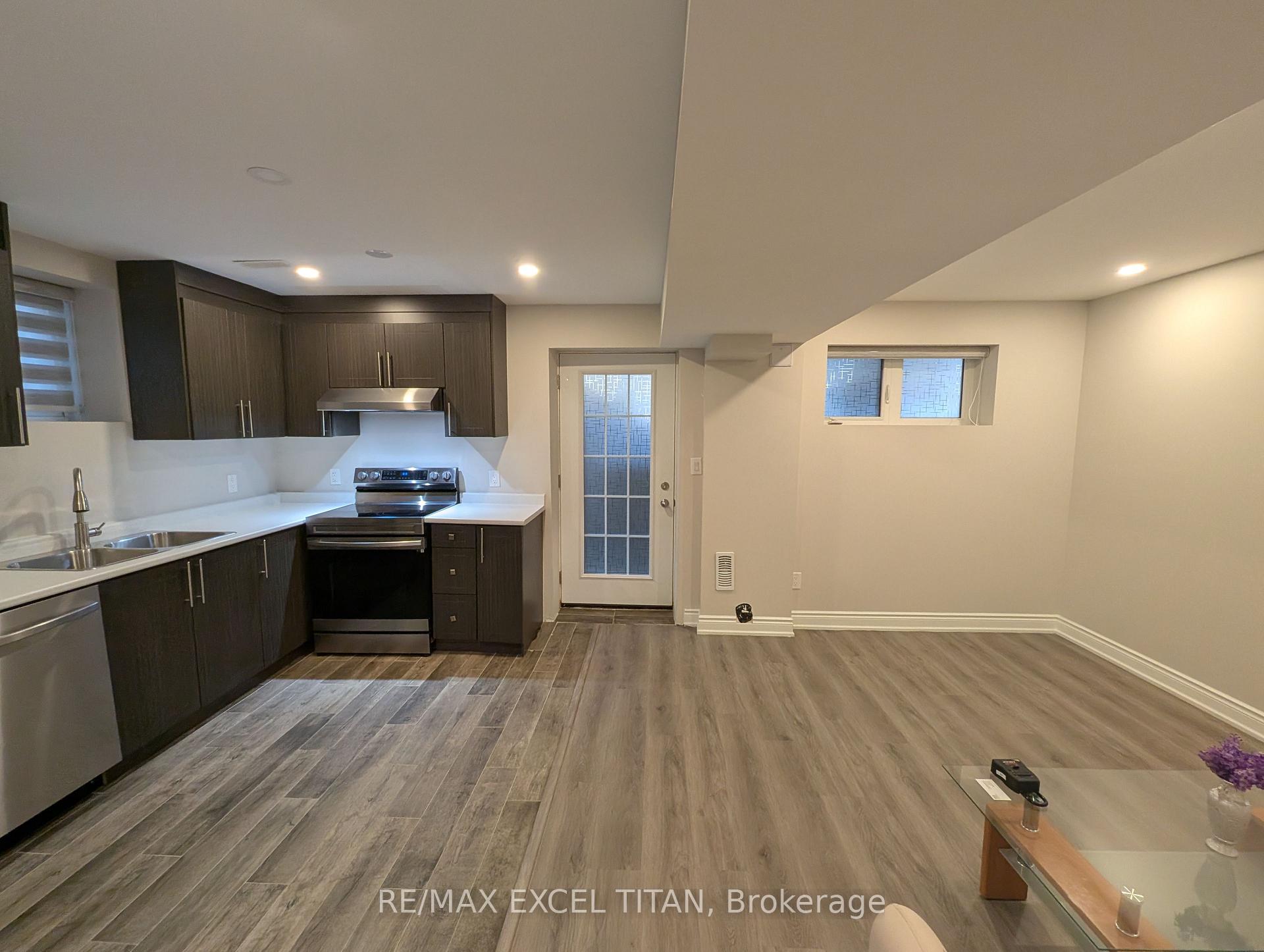Photo 2 of Unit Bsmnt, 122 Factor Street, Vaughan, Kleinburg — HOMEH
