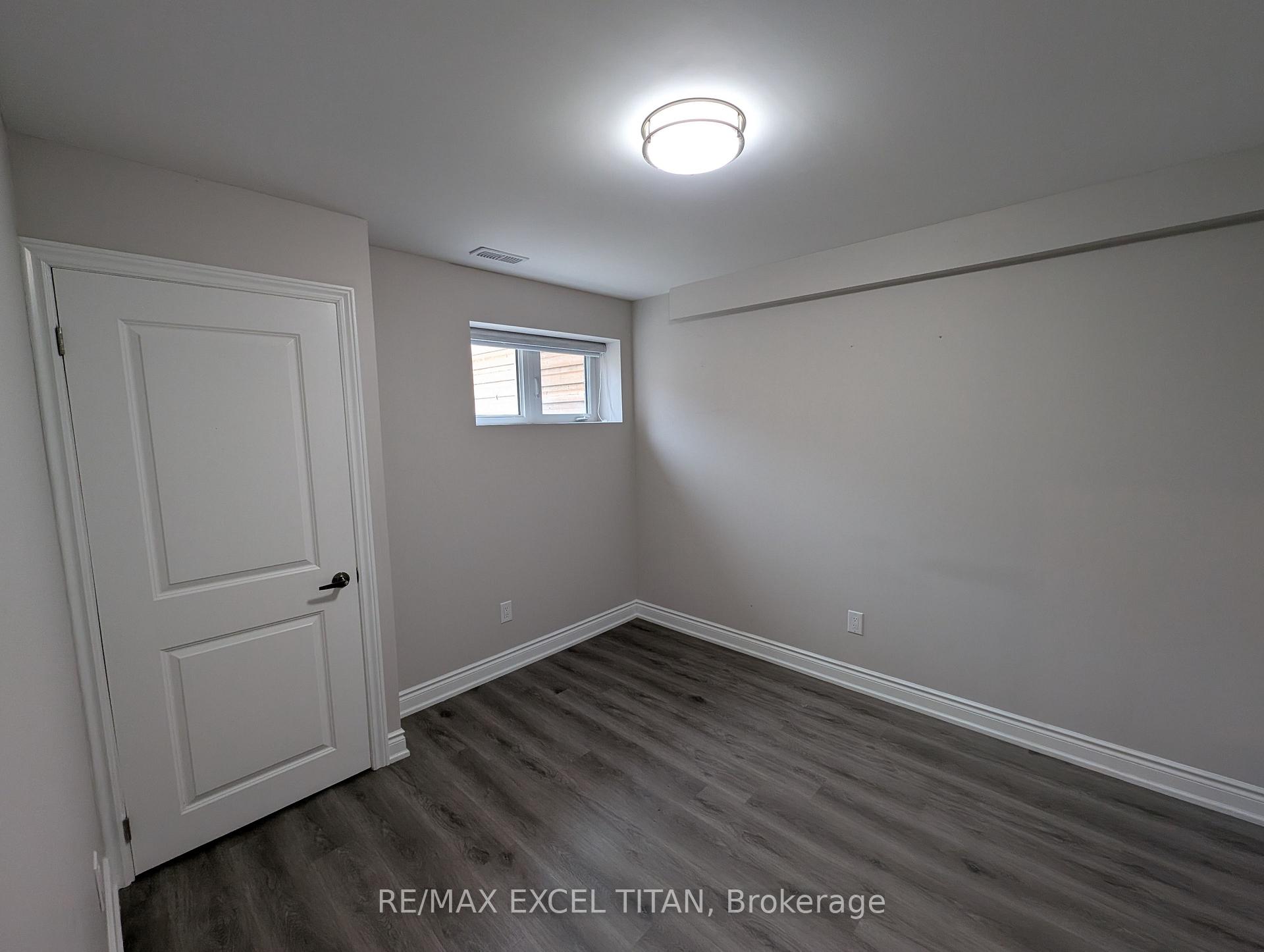 Photo 9 of Unit Bsmnt, 122 Factor Street, Vaughan, Kleinburg — HOMEH