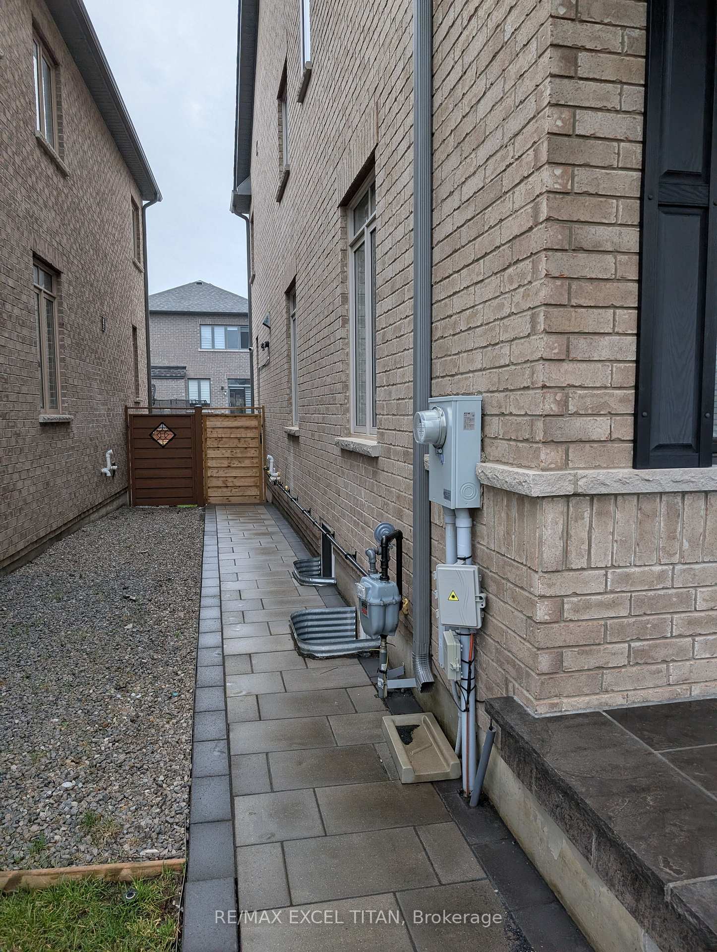 Photo 11 of Unit Bsmnt, 122 Factor Street, Vaughan, Kleinburg — HOMEH