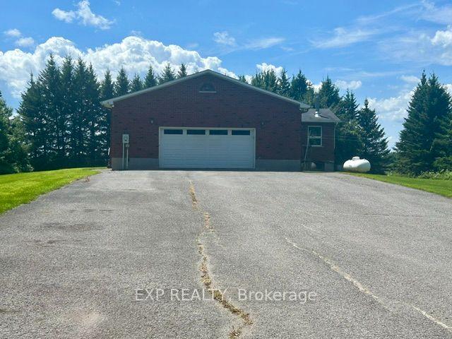 Photo 4 of 9327 Cooper Hill Road, Ottawa, Osgoode Twp North of Reg Rd 6 — HOMEH