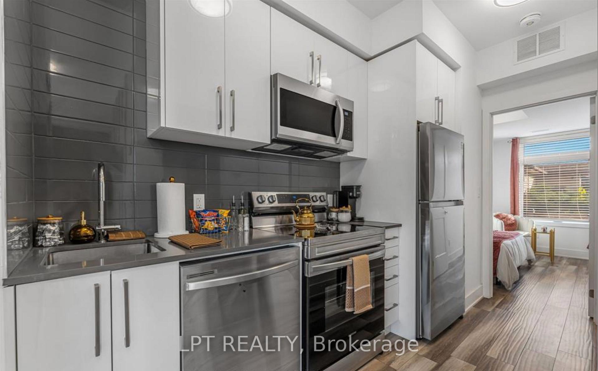 Photo 8 of Unit 213, 6065 Mcleod Road, Niagara Falls, Arad/Fallsview — HOMEH