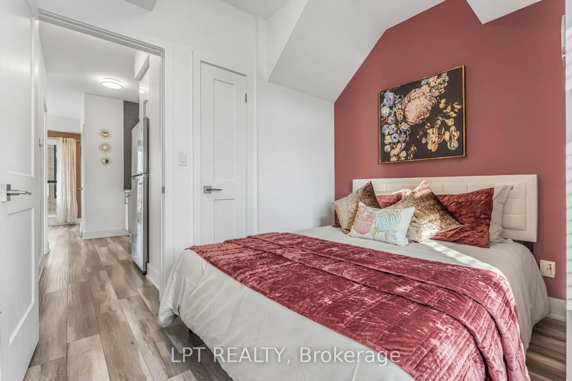 Photo 9 of Unit 213, 6065 Mcleod Road, Niagara Falls, Arad/Fallsview — HOMEH