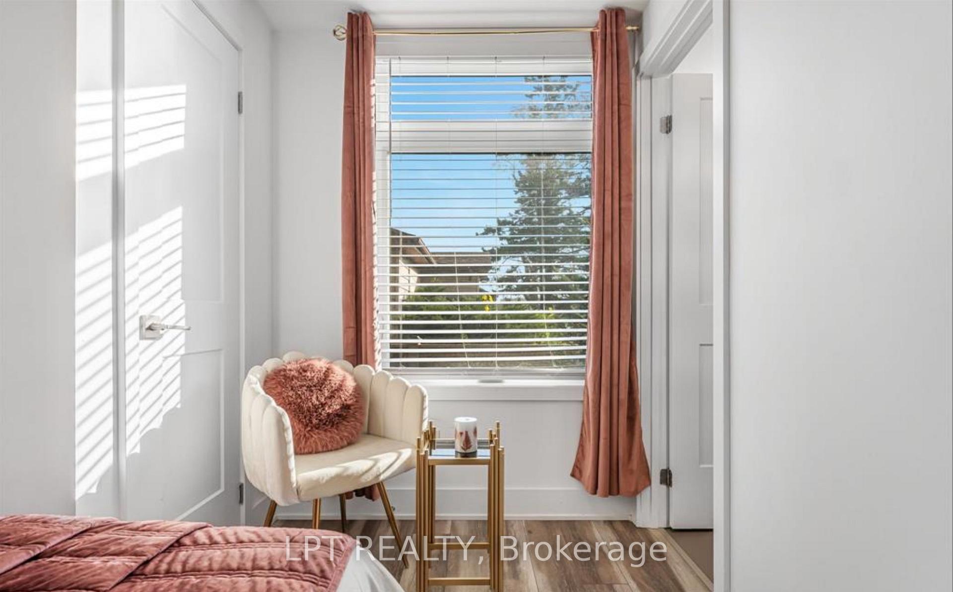 Photo 10 of Unit 213, 6065 Mcleod Road, Niagara Falls, Arad/Fallsview — HOMEH
