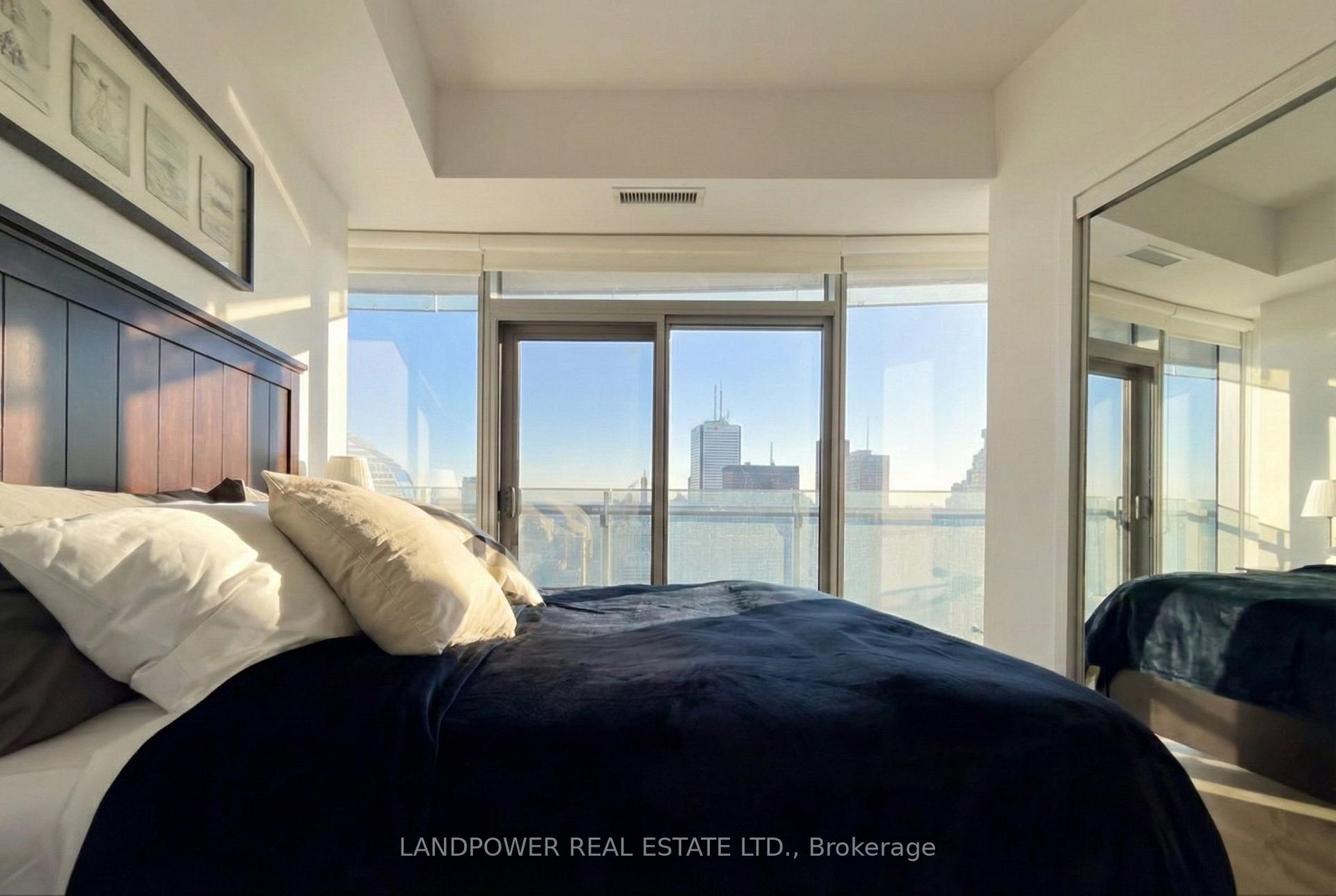 Photo 7 of Unit 6009, 14 York Street, Toronto, Waterfront Communities — HOMEH