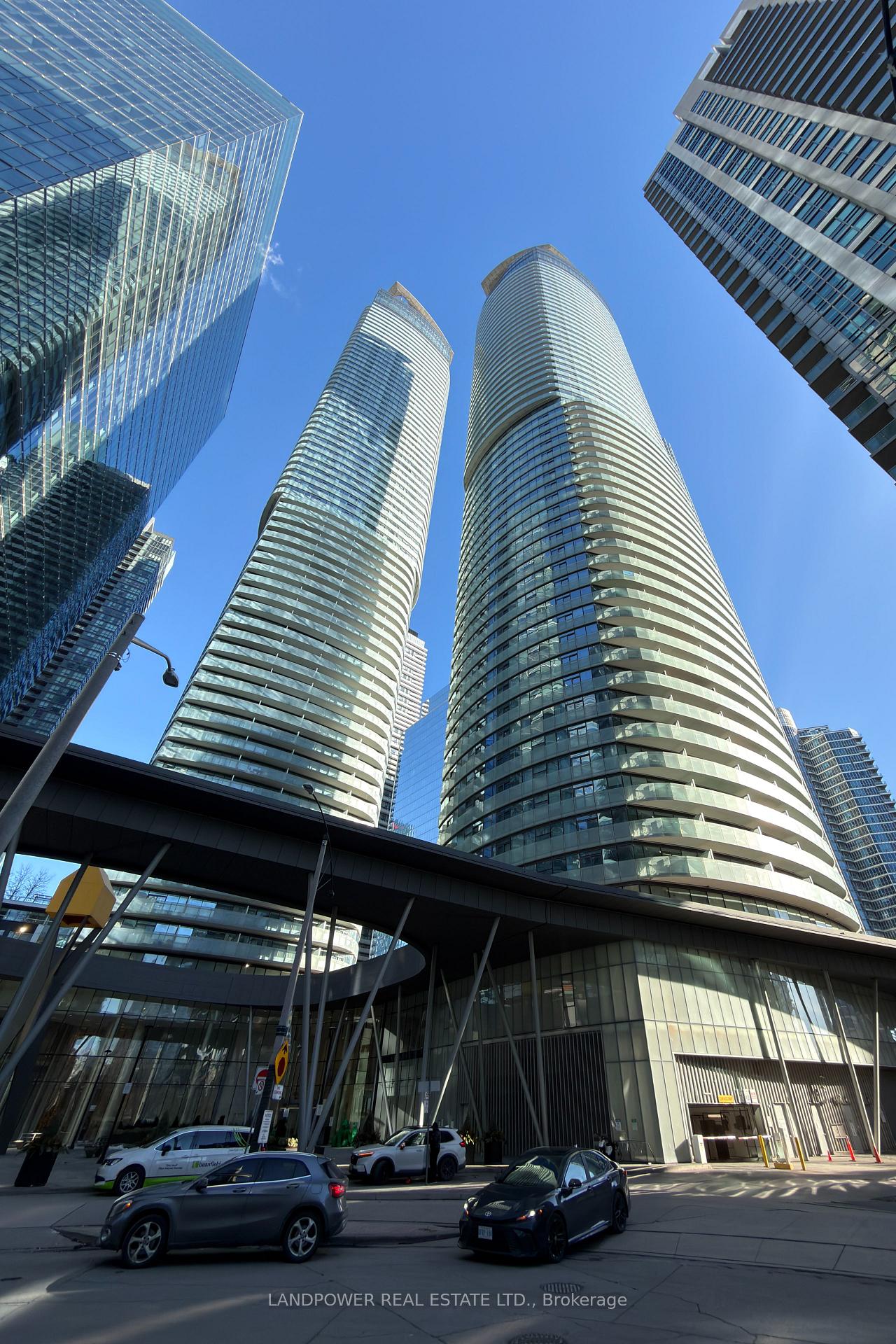 Photo 11 of Unit 6009, 14 York Street, Toronto, Waterfront Communities — HOMEH
