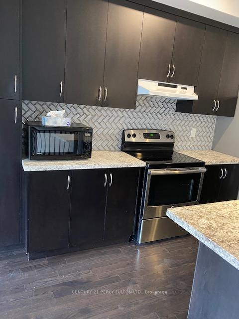 Photo 2 of 47 Dryden Way, Etobicoke, Willowridge-Martingrove-Richview — HOMEH
