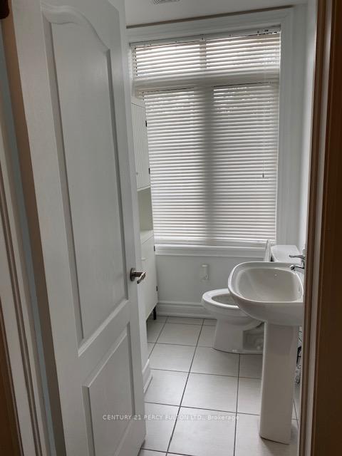 Photo 5 of 47 Dryden Way, Etobicoke, Willowridge-Martingrove-Richview — HOMEH
