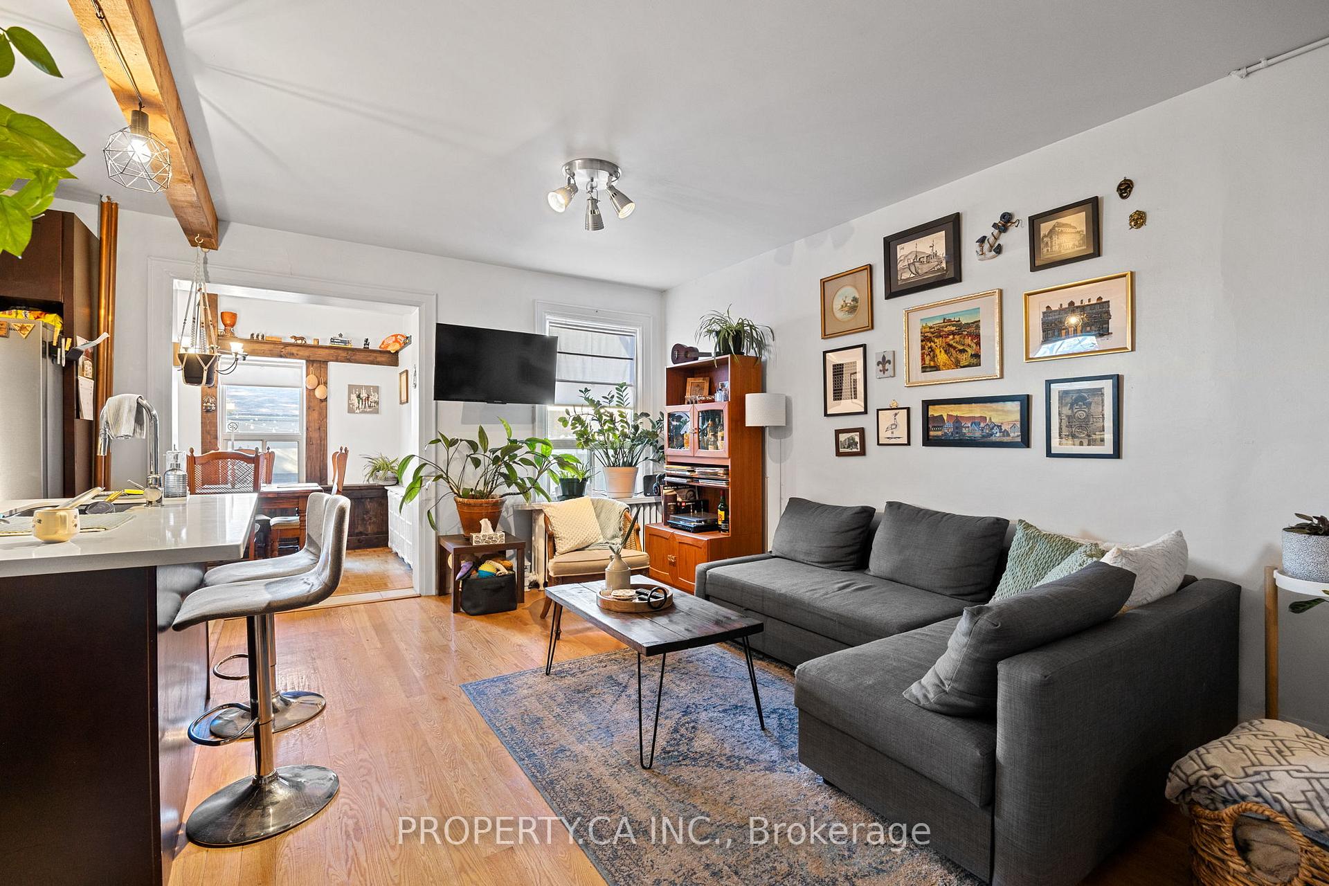 Photo 3 of 396 Roxton Road, Toronto, Palmerston-Little Italy — HOMEH