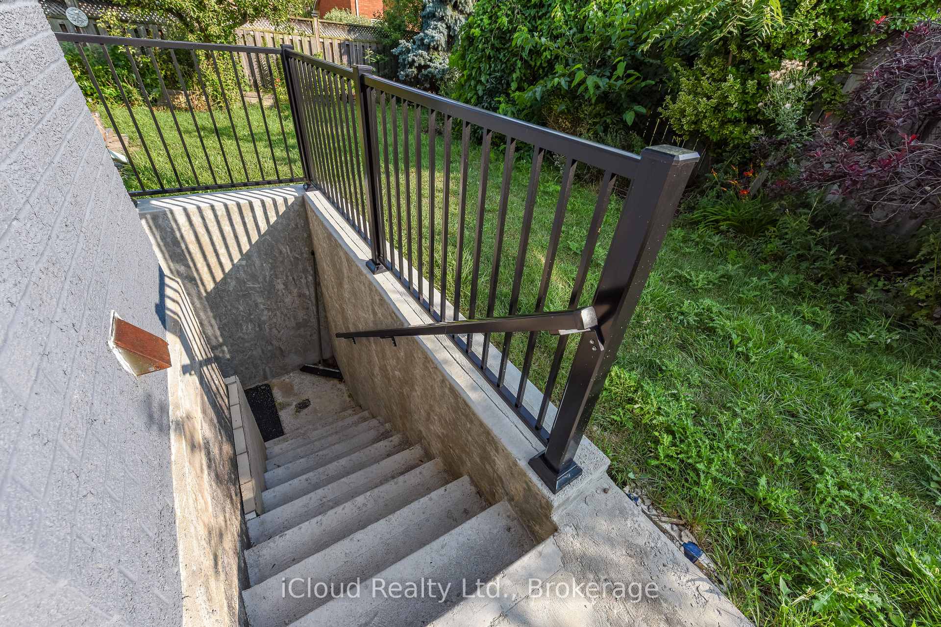 Photo 44 of 8 St Mark Place, Brampton, Northwood Park — HOMEH