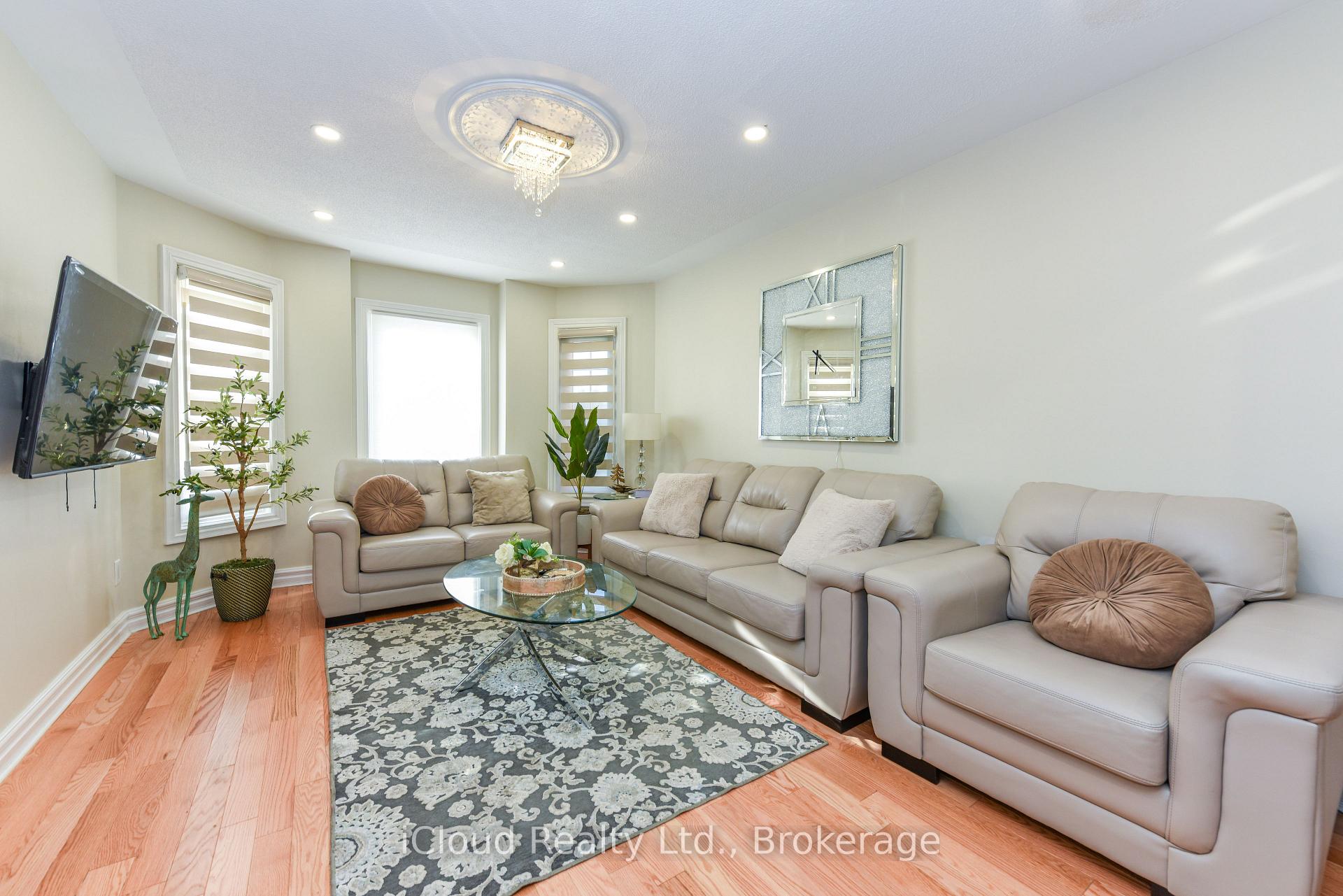 Photo 4 of 8 St Mark Place, Brampton, Northwood Park — HOMEH