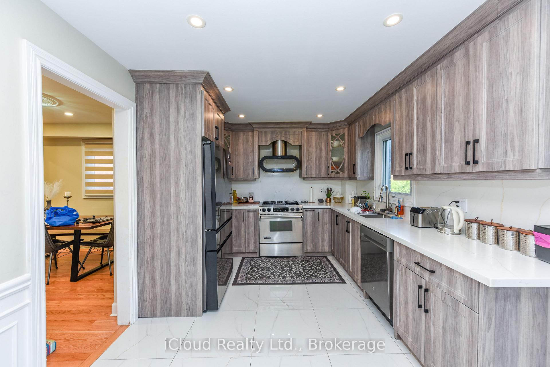 Photo 9 of 8 St Mark Place, Brampton, Northwood Park — HOMEH