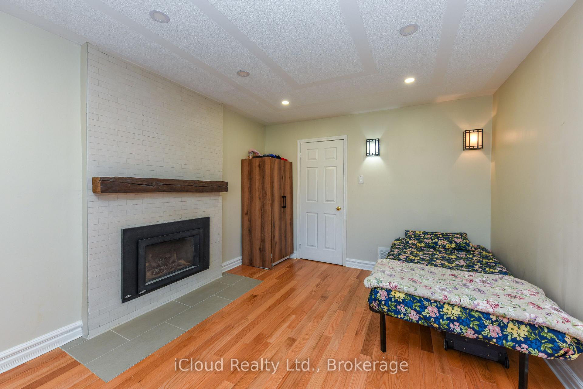 Photo 15 of 8 St Mark Place, Brampton, Northwood Park — HOMEH