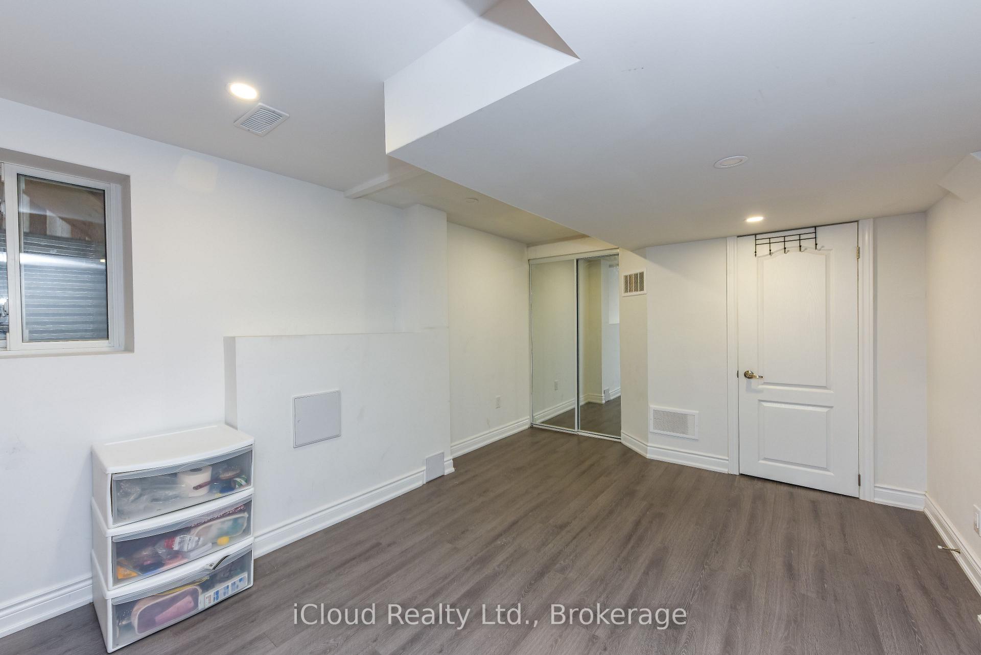 Photo 33 of 8 St Mark Place, Brampton, Northwood Park — HOMEH