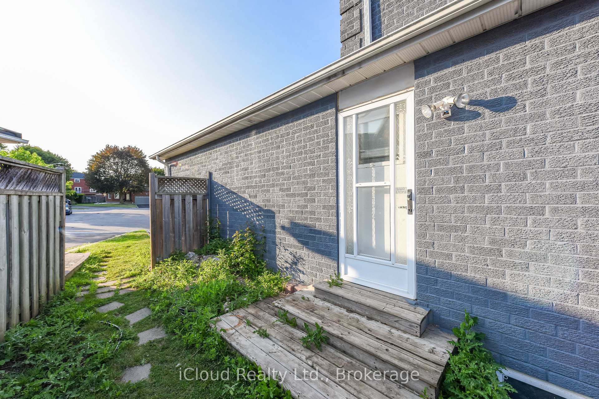 Photo 45 of 8 St Mark Place, Brampton, Northwood Park — HOMEH