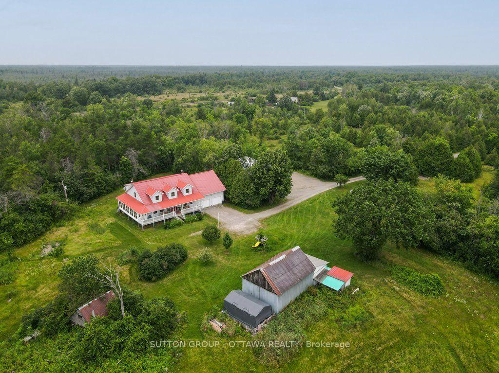 Photo 3 of 595 Holbrook Road, Montague, Montague Twp — HOMEH