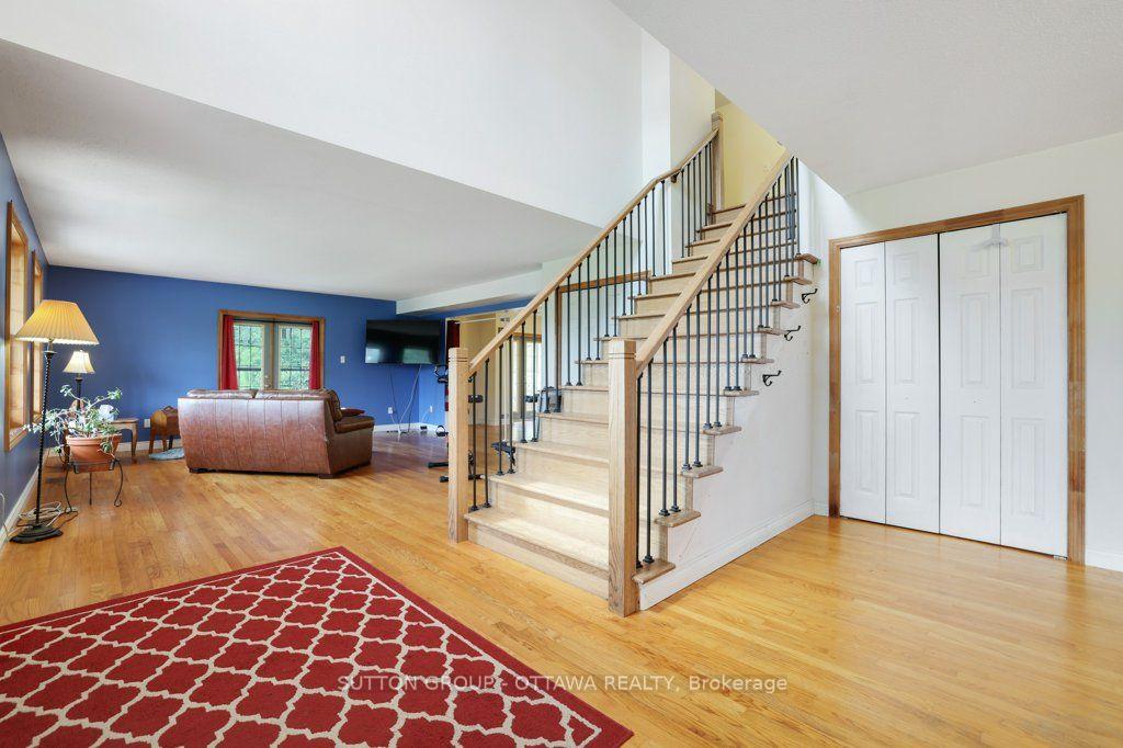 Photo 4 of 595 Holbrook Road, Montague, Montague Twp — HOMEH
