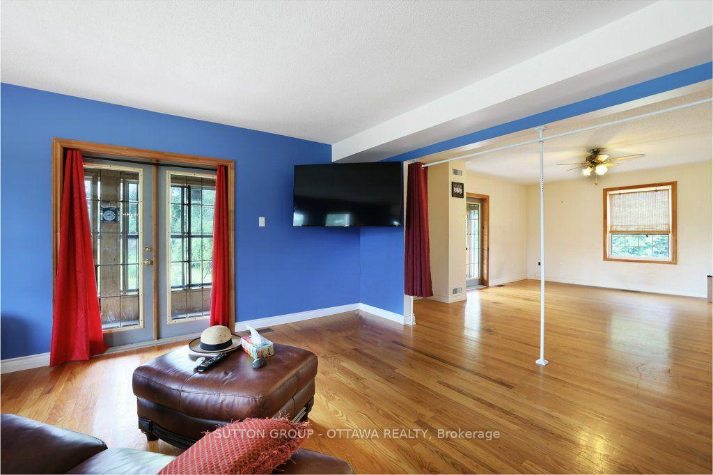 Photo 6 of 595 Holbrook Road, Montague, Montague Twp — HOMEH