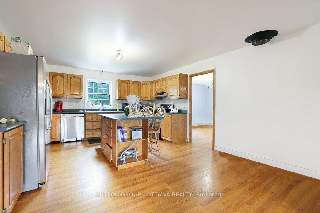 Photo 20 of 595 Holbrook Road, Montague, Montague Twp — HOMEH