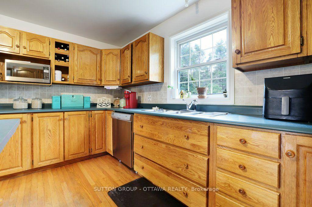 Photo 22 of 595 Holbrook Road, Montague, Montague Twp — HOMEH