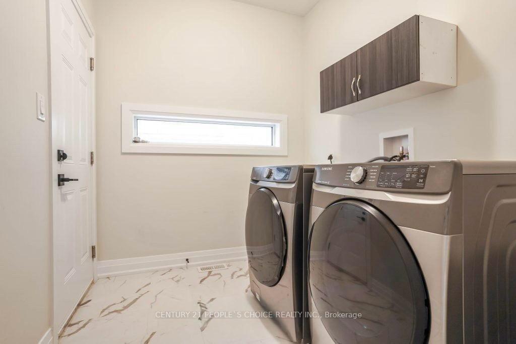 Photo 3 of 213 Sedgewood Street, Kitchener, Doon South — HOMEH