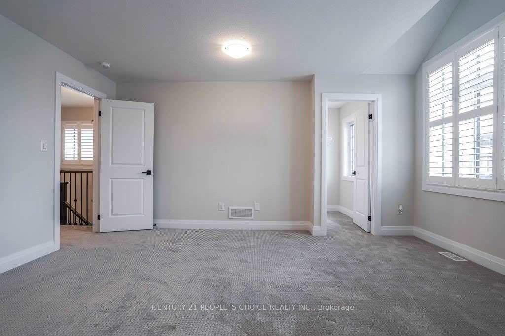 Photo 14 of 213 Sedgewood Street, Kitchener, Doon South — HOMEH