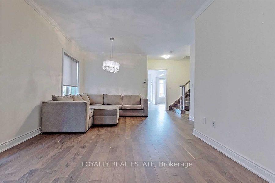 Photo 6 of 11 Mayapple Lane, Richmond Hill, Oak Ridges — HOMEH