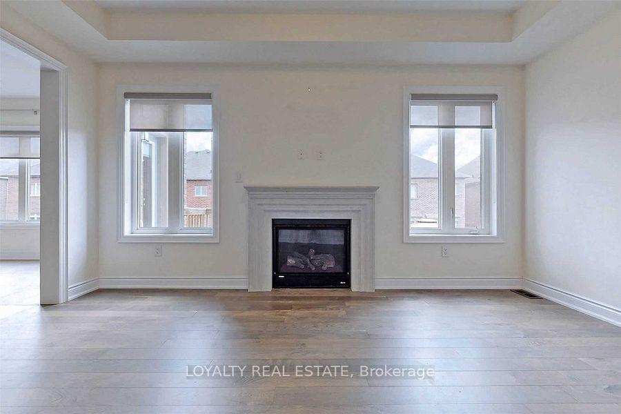 Photo 13 of 11 Mayapple Lane, Richmond Hill, Oak Ridges — HOMEH