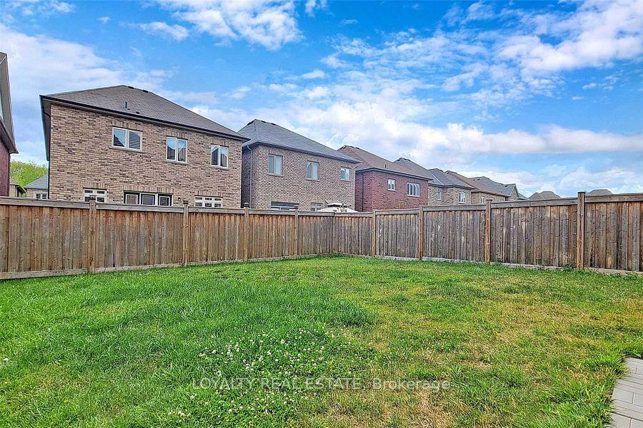 Photo 40 of 11 Mayapple Lane, Richmond Hill, Oak Ridges — HOMEH