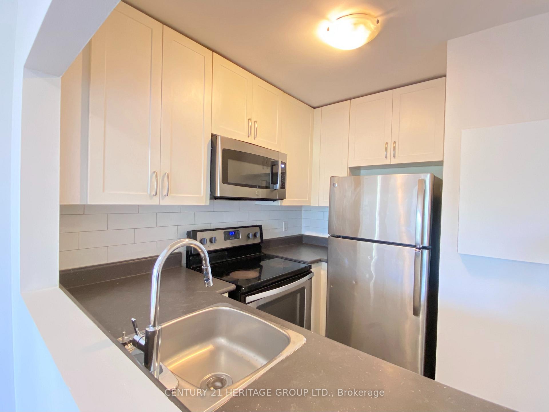 Photo 4 of Unit 302, 170 Grove Street E, Barrie, Wellington — HOMEH
