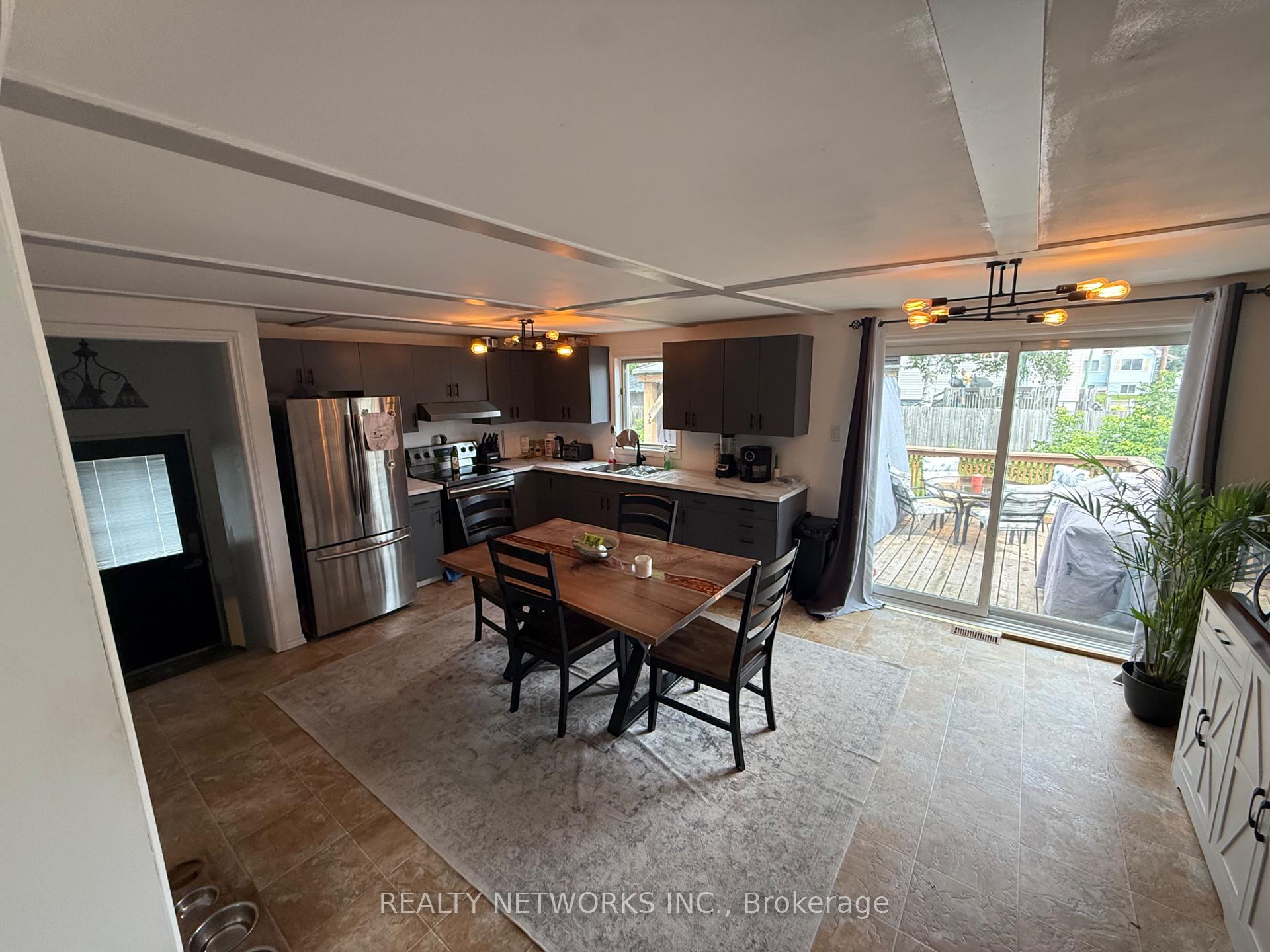 Photo 5 of 60 O'brian Avenue, Timmins, SP - Main Area — HOMEH