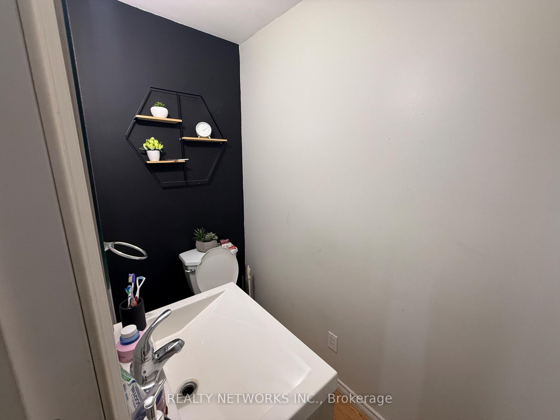 Photo 10 of 60 O'brian Avenue, Timmins, SP - Main Area — HOMEH