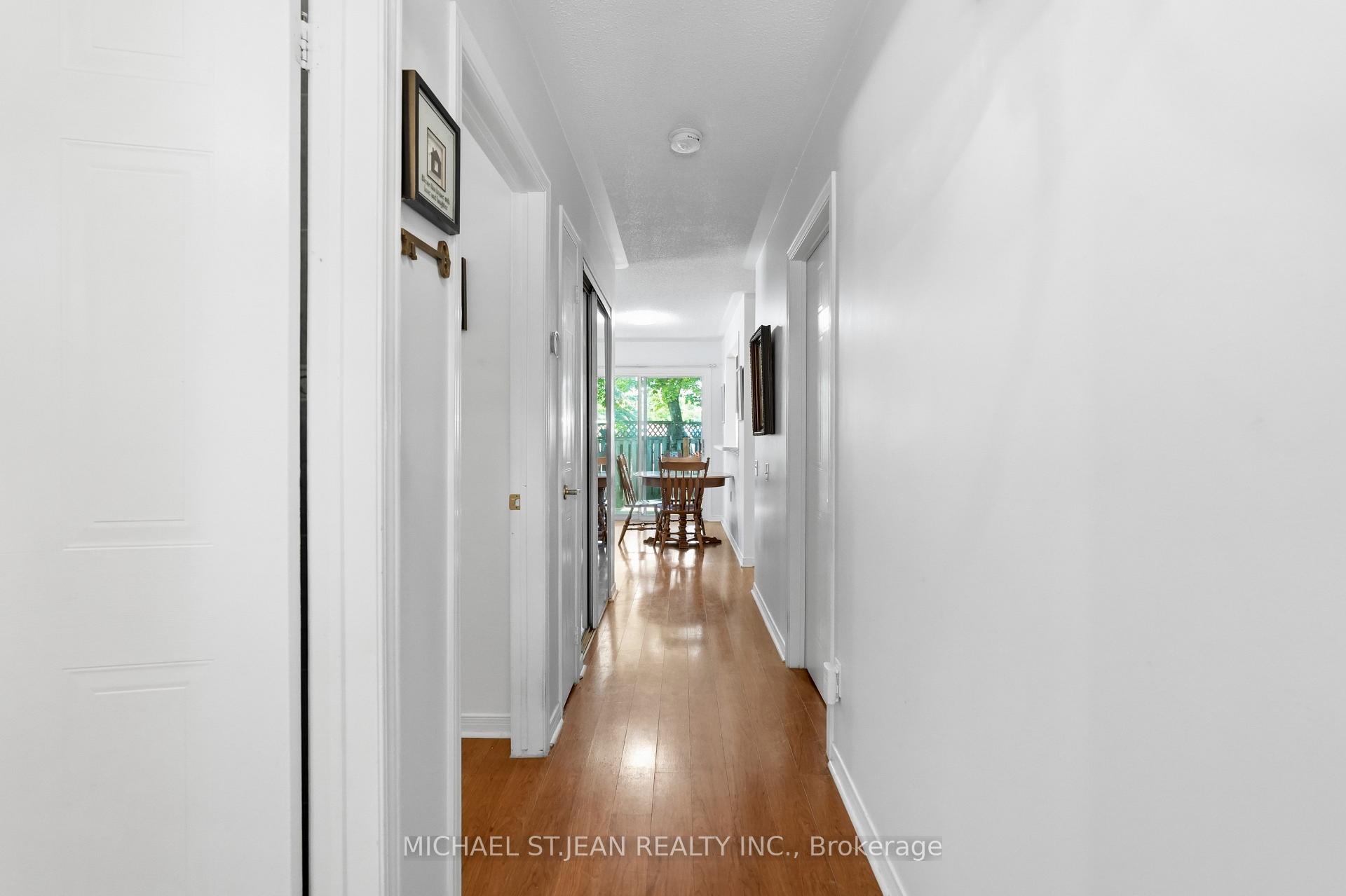 Photo 6 of 225 Silverbirch Boulevard, Hamilton, Rural Glanbrook — HOMEH