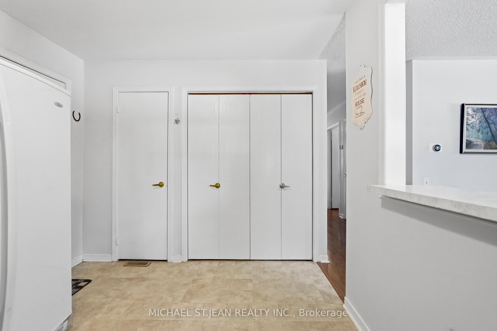 Photo 17 of 225 Silverbirch Boulevard, Hamilton, Rural Glanbrook — HOMEH