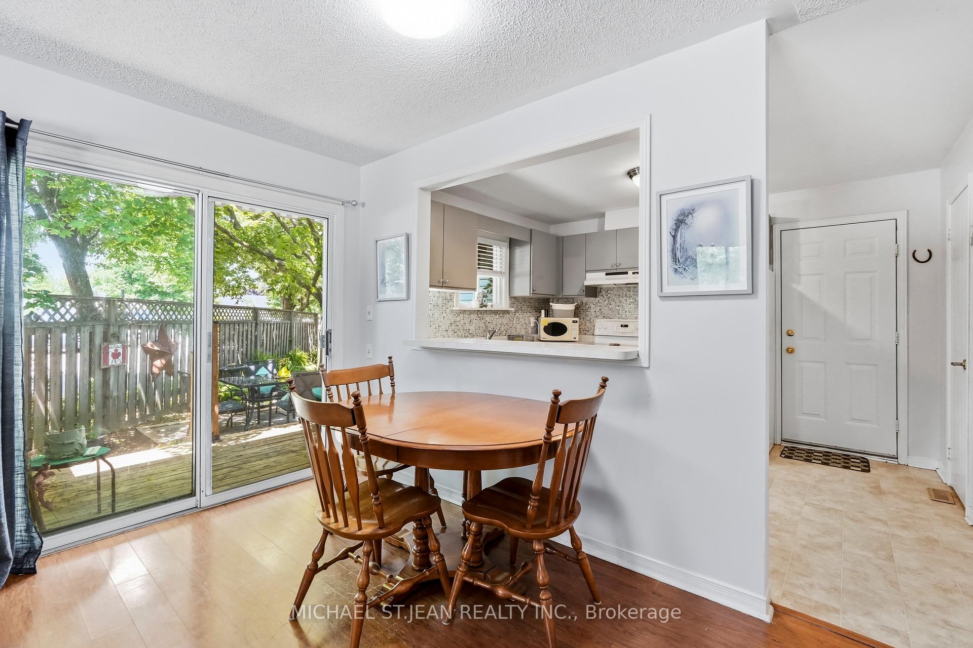 Photo 18 of 225 Silverbirch Boulevard, Hamilton, Rural Glanbrook — HOMEH