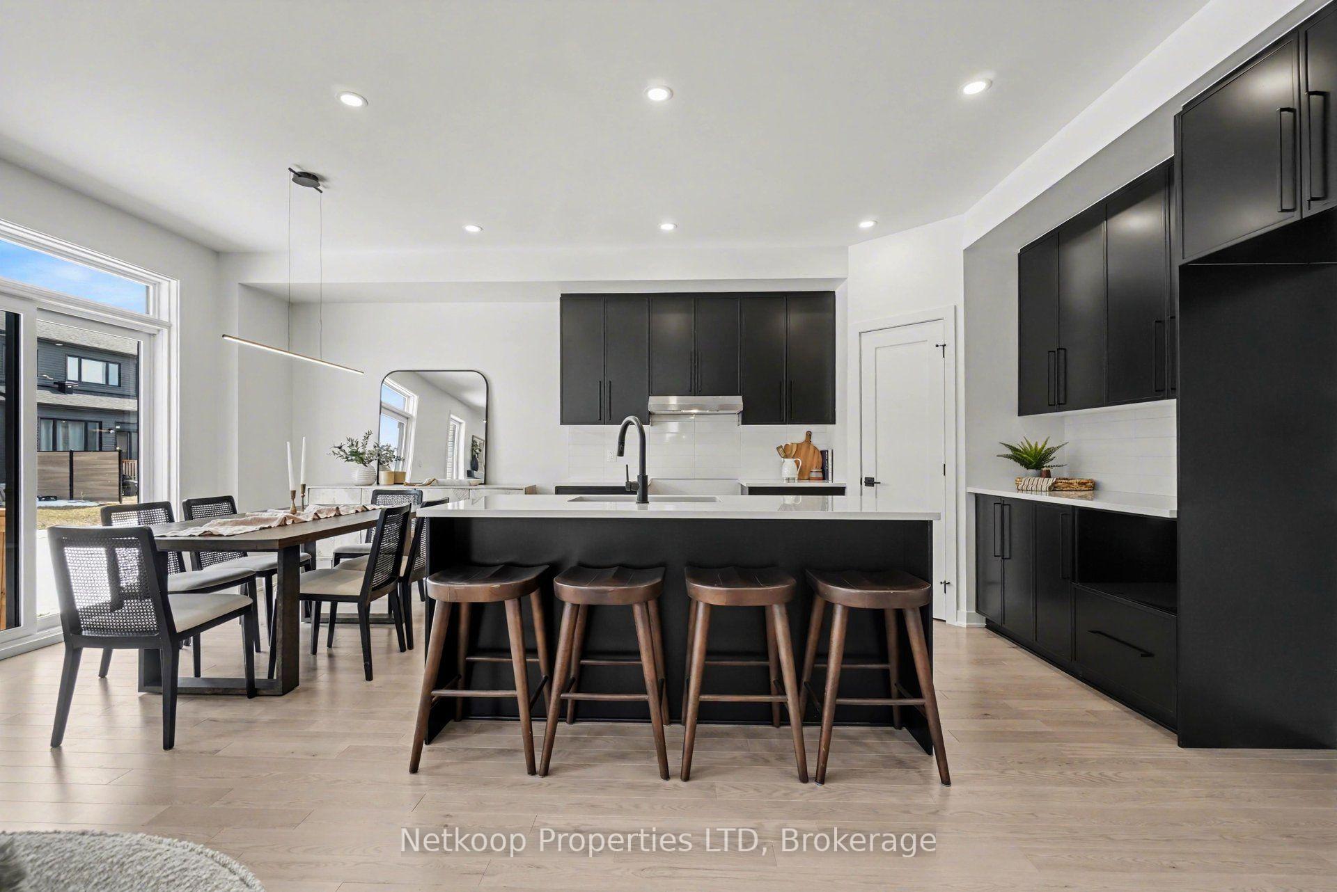 Photo 12 of 250 Sam Avenue, Russell, Embrun — HOMEH
