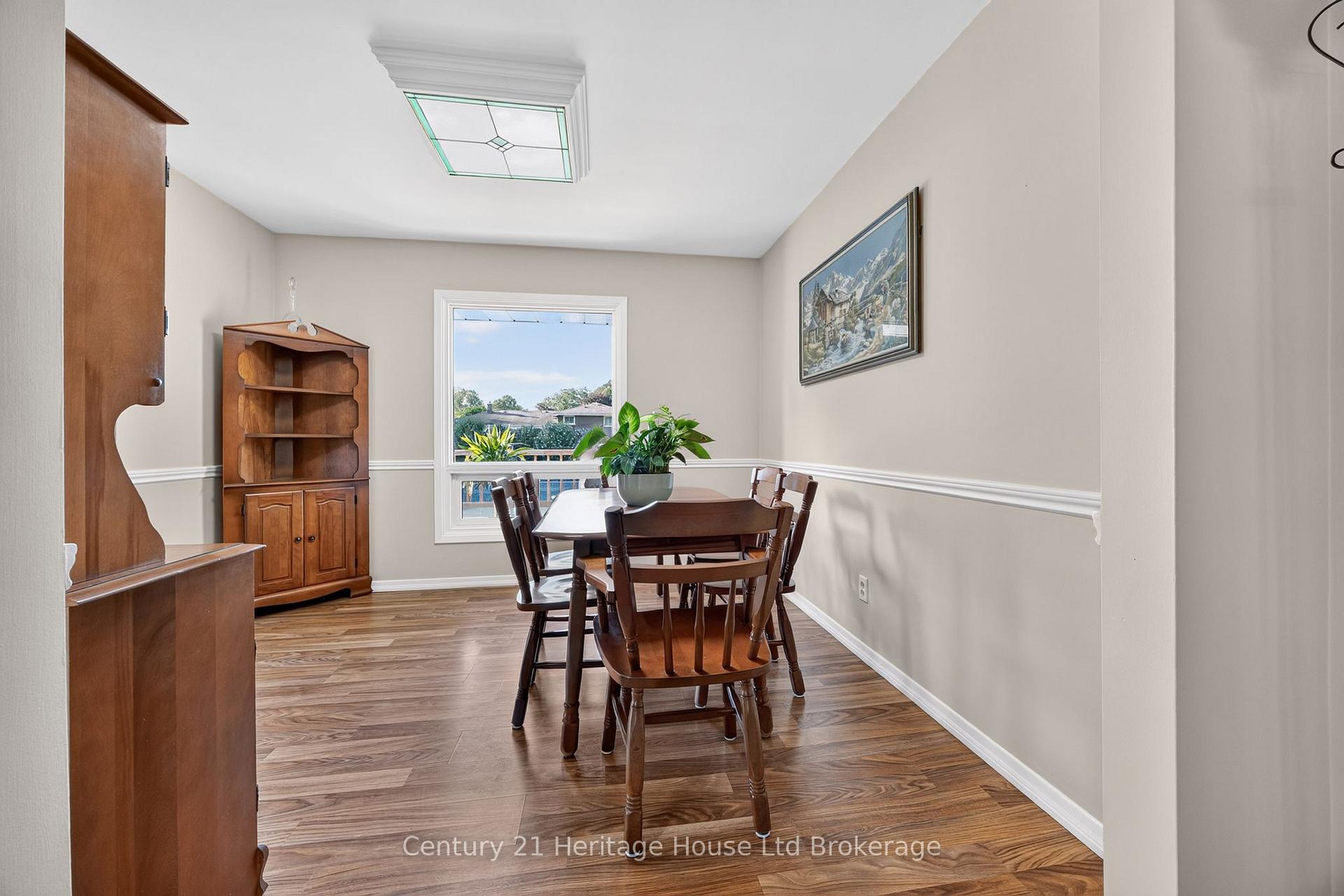 Photo 15 of 54 Glendale Drive, Tillsonburg — HOMEH