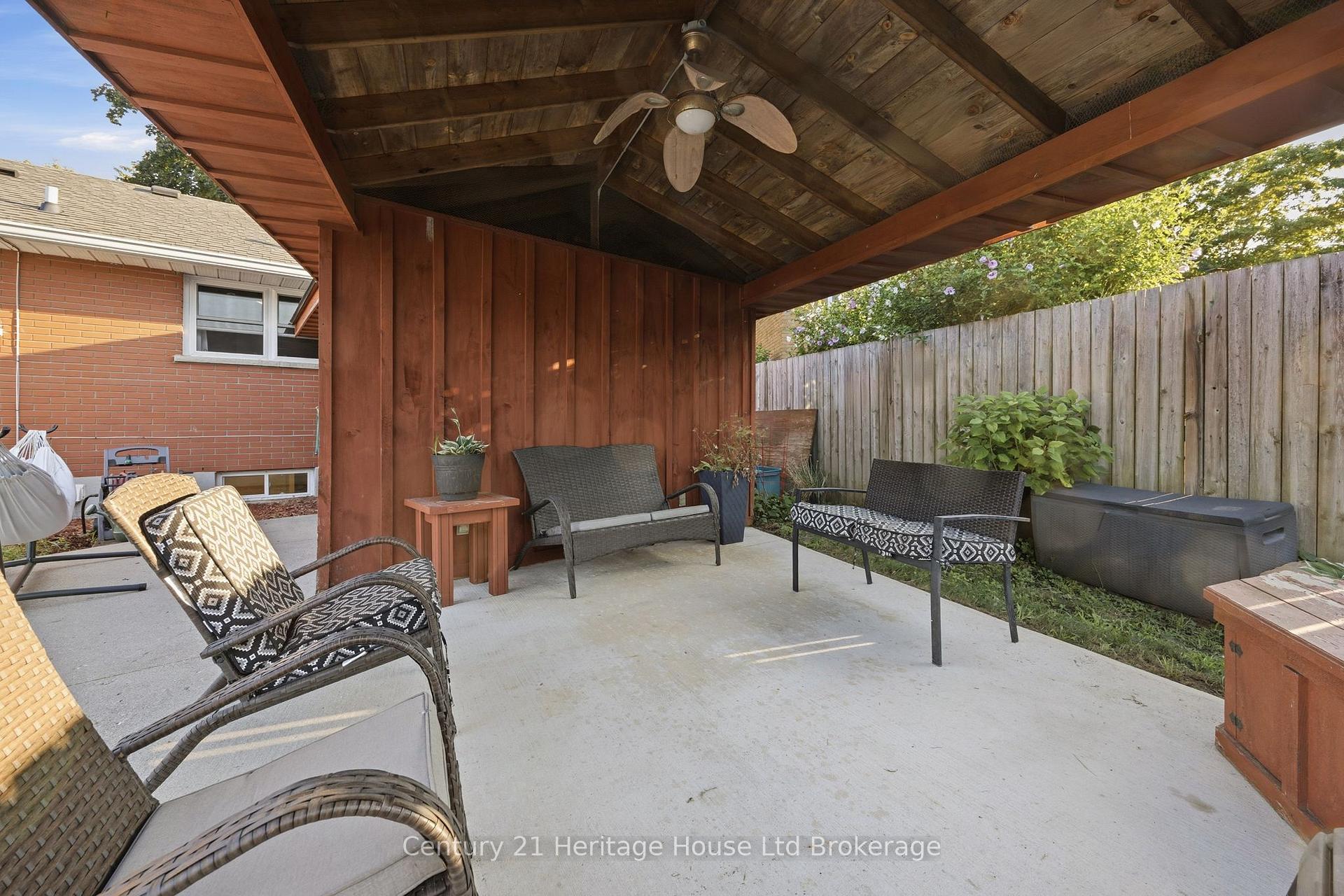 Photo 42 of 54 Glendale Drive, Tillsonburg — HOMEH