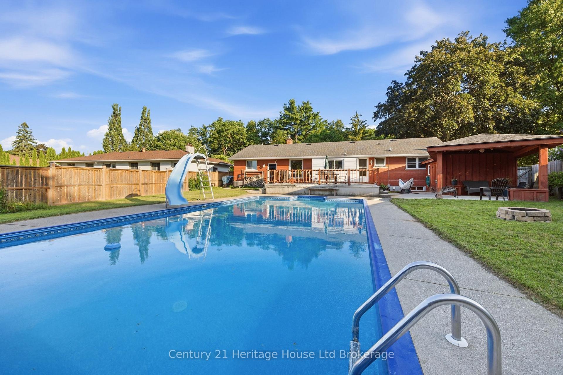 Photo 44 of 54 Glendale Drive, Tillsonburg — HOMEH