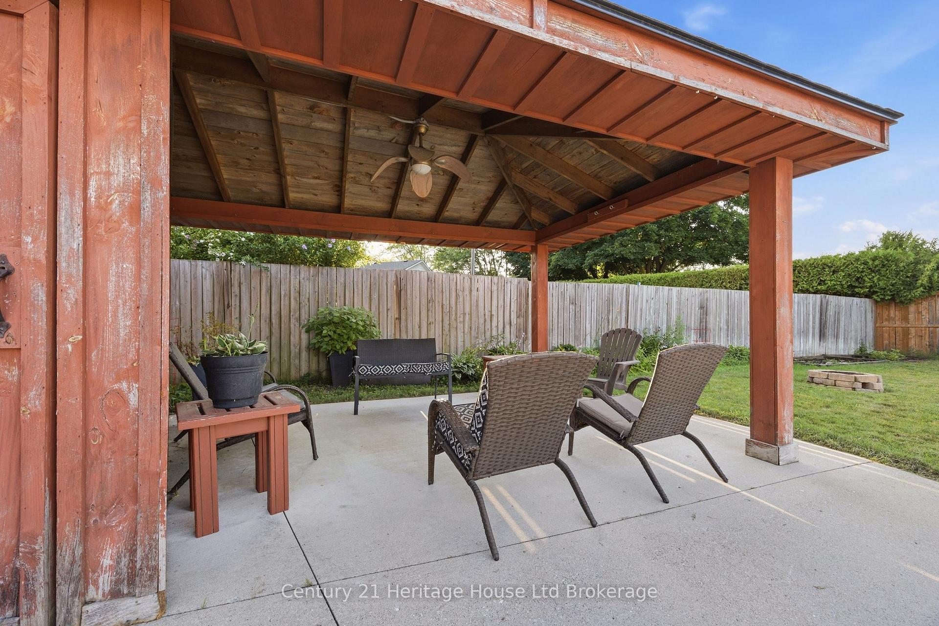 Photo 50 of 54 Glendale Drive, Tillsonburg — HOMEH