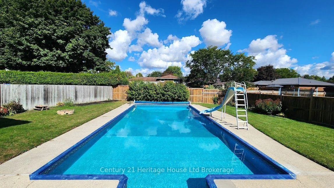 Photo 55 of 54 Glendale Drive, Tillsonburg — HOMEH