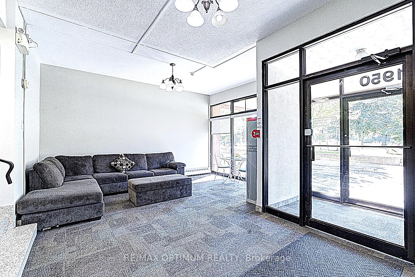 Photo 2 of Unit 502, 1950 Main Street W, Hamilton, Ainslie Wood — HOMEH