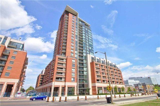 Front of Unit 403, 800 Lawrence Avenue W