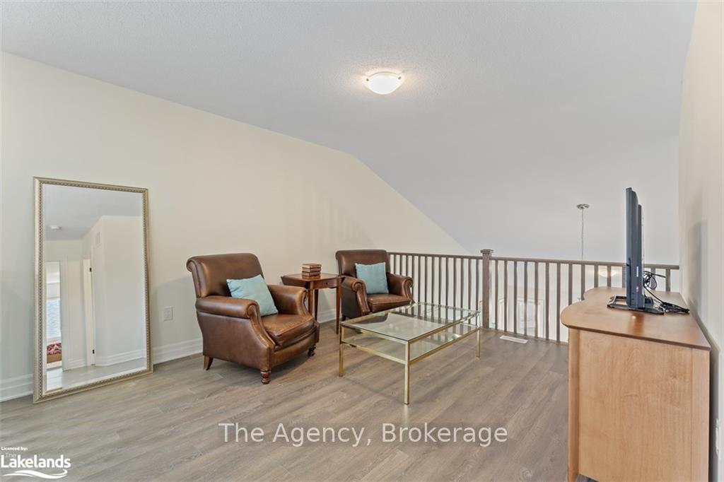 Photo 29 of 27 Stother Crescent, Bracebridge, Macaulay — HOMEH
