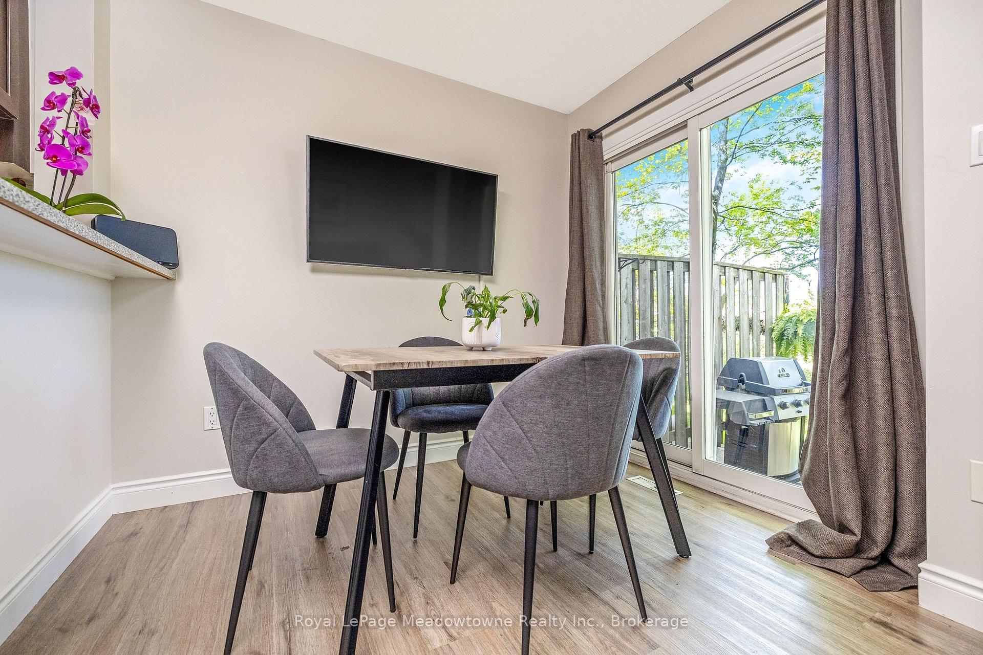 Photo 12 of Unit 40, 2960 Headon Forest Drive, Burlington, Headon — HOMEH