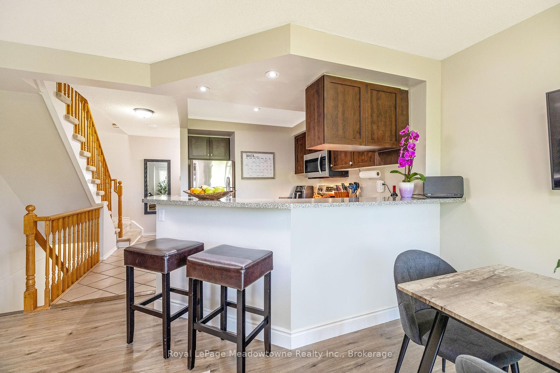 Photo 13 of Unit 40, 2960 Headon Forest Drive, Burlington, Headon — HOMEH