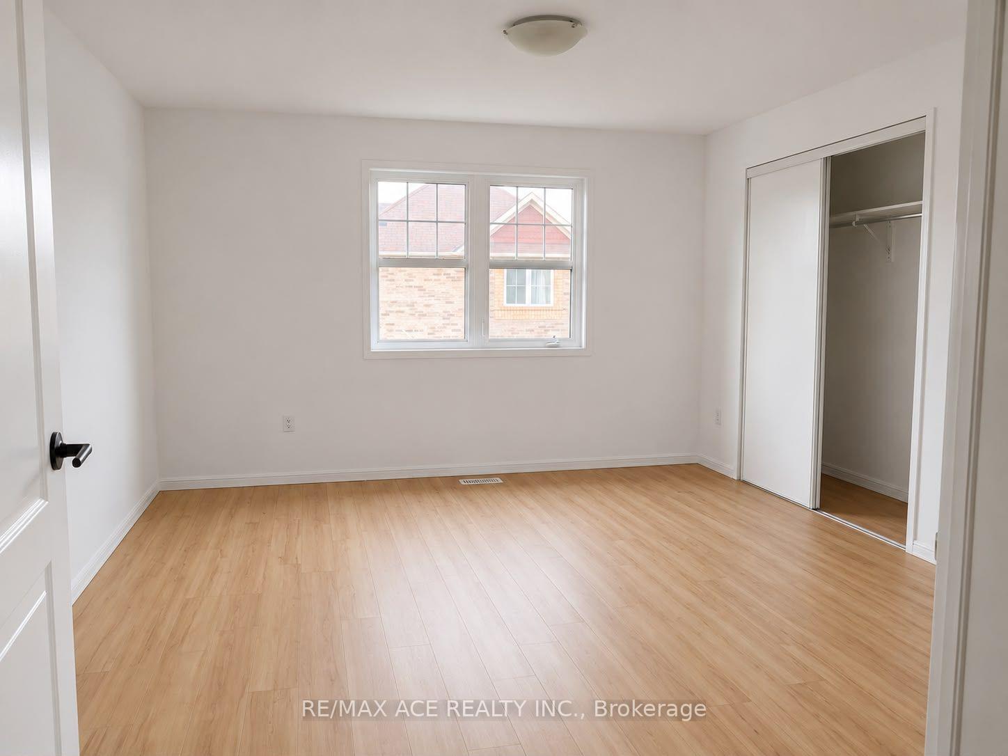 Photo 9 of 901 Rigo Crossing Crescent, Milton, Willmott — HOMEH