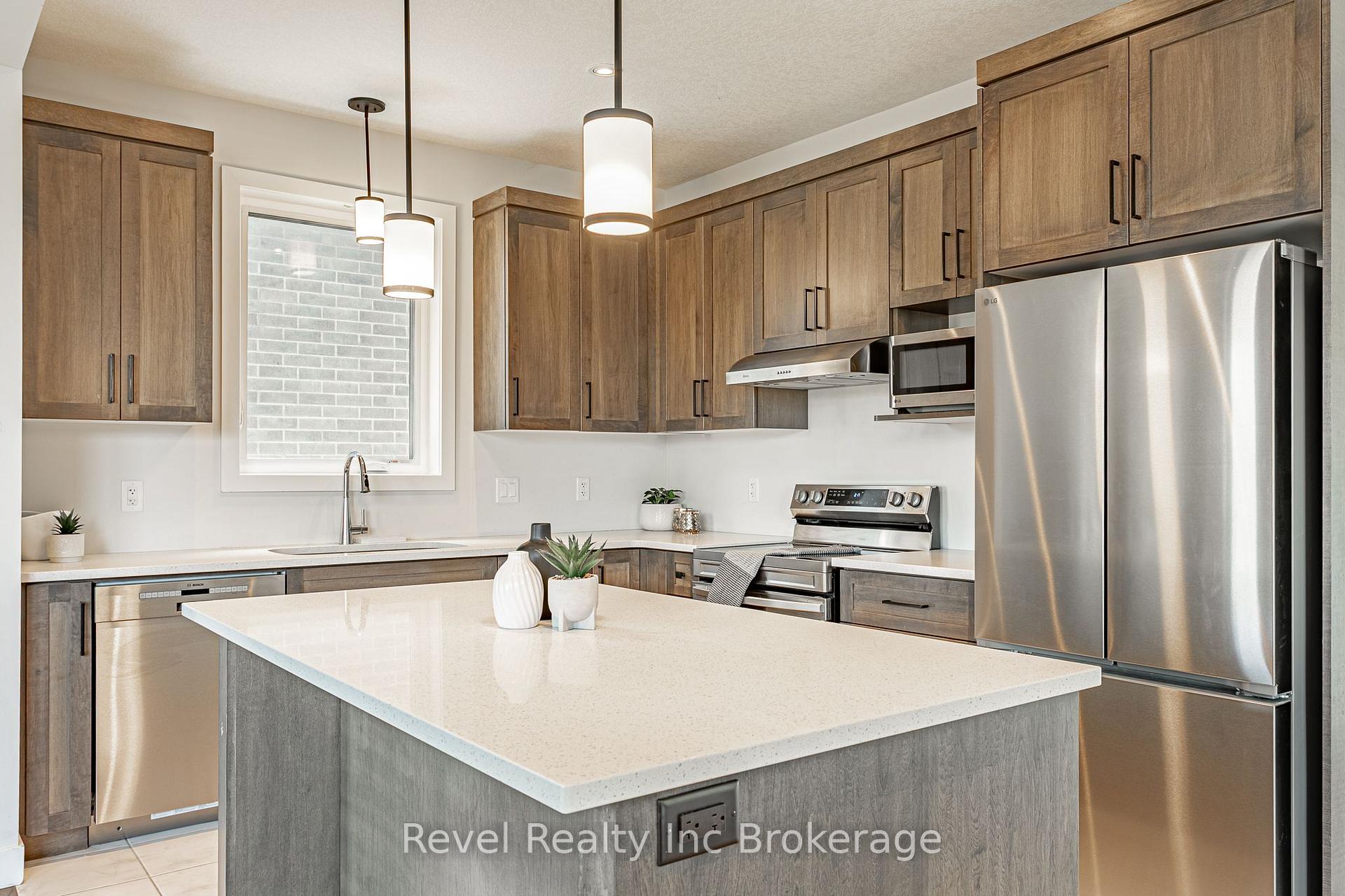 Photo 11 of 32 Sutherland Crescent, Ingersoll, Ingersoll - South — HOMEH