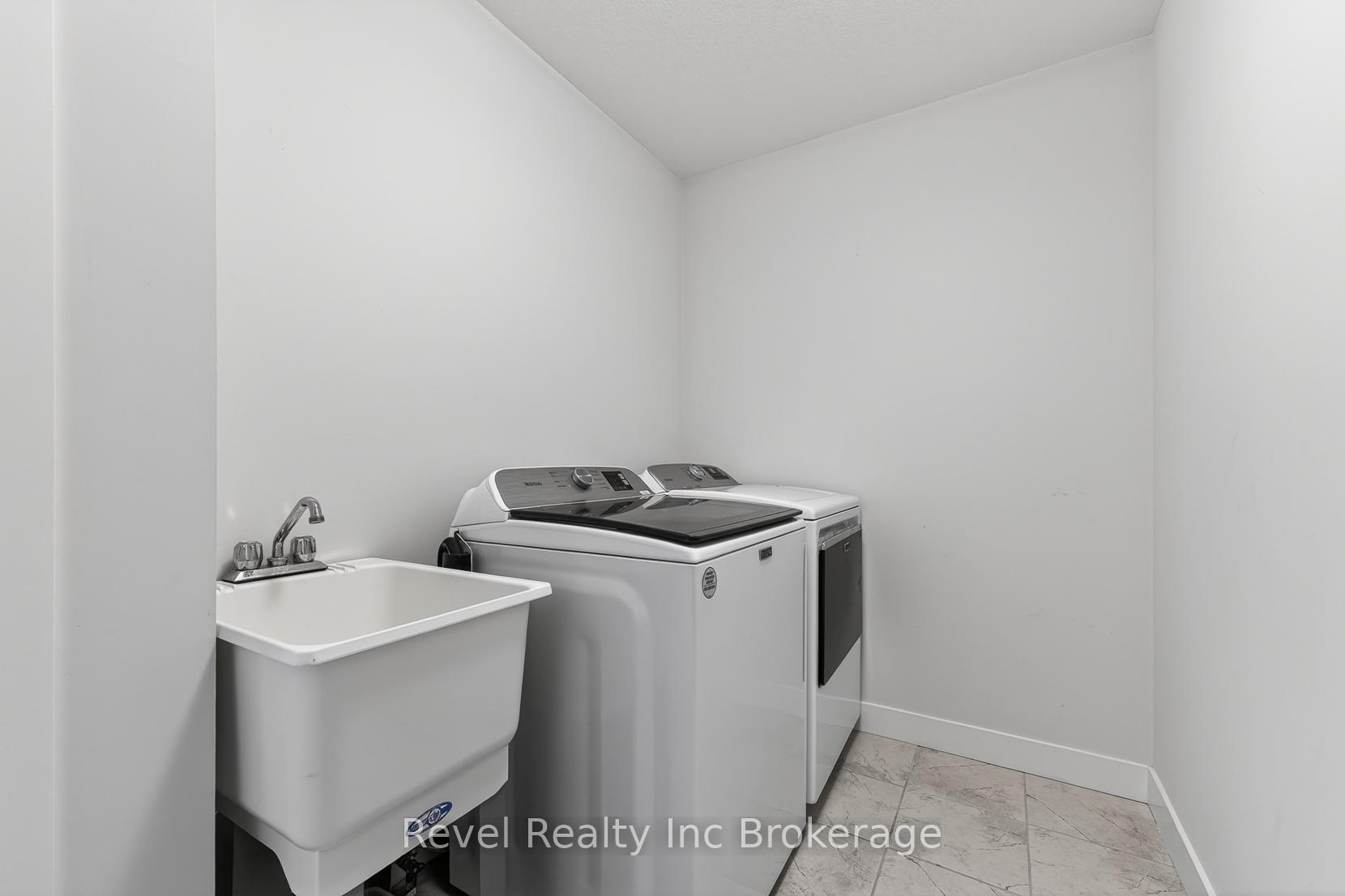Photo 20 of 32 Sutherland Crescent, Ingersoll, Ingersoll - South — HOMEH